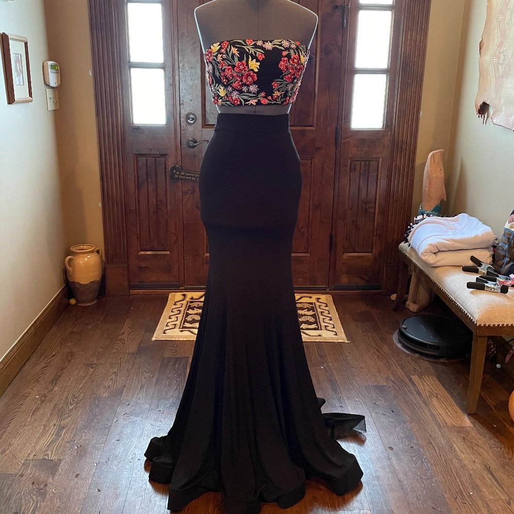 Jovani 3 Piece blk/Multi Floral Embellished Dress